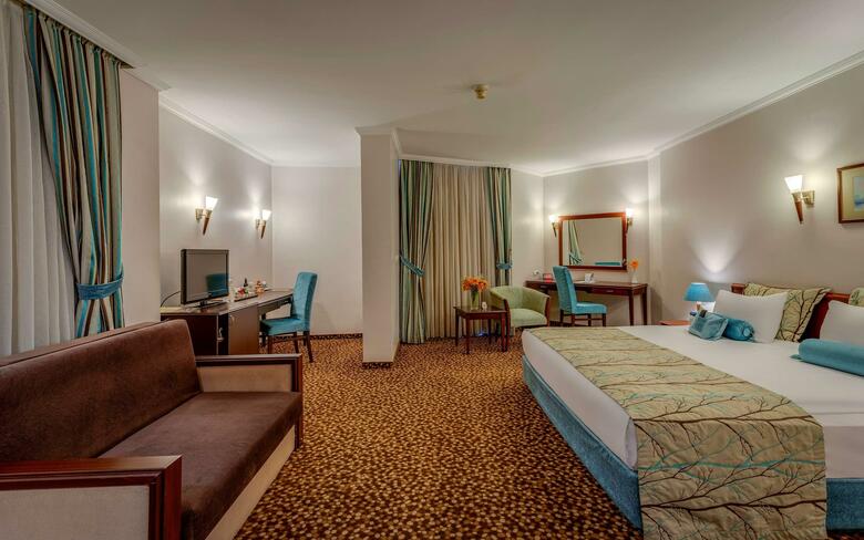 Hotel Best Western Plus Khan