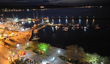 Hotel Akol