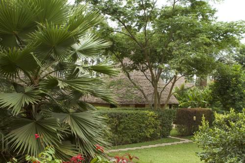Olive Gardens Hotel