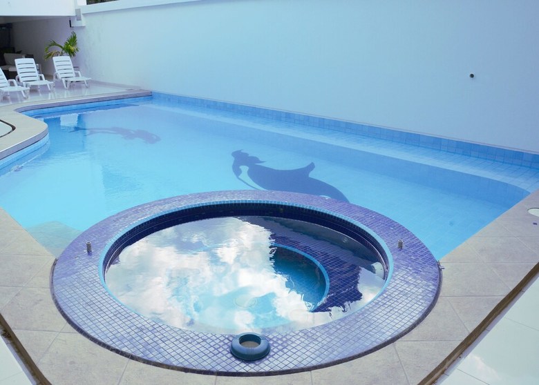 Senses Hotel Equipetrol