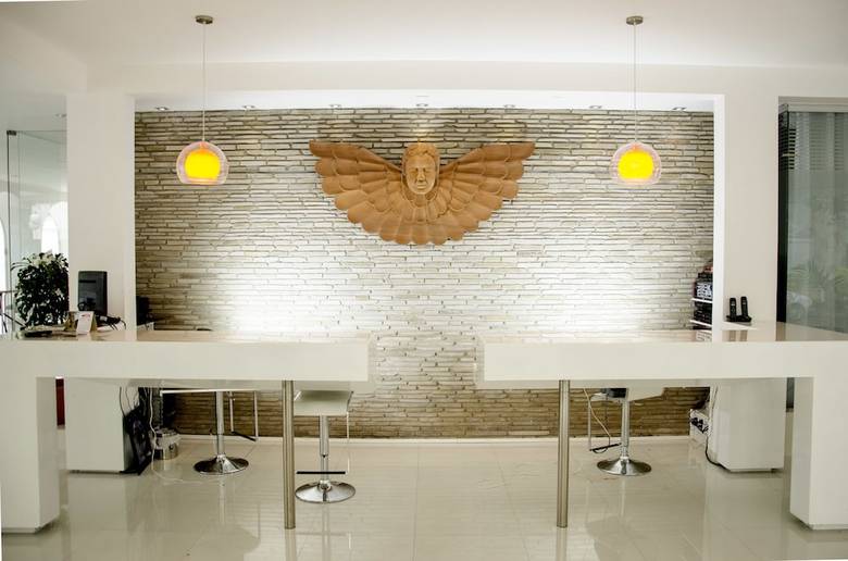 Senses Hotel Equipetrol