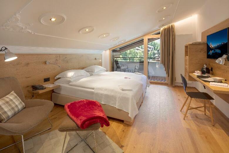 Hotel Allalin