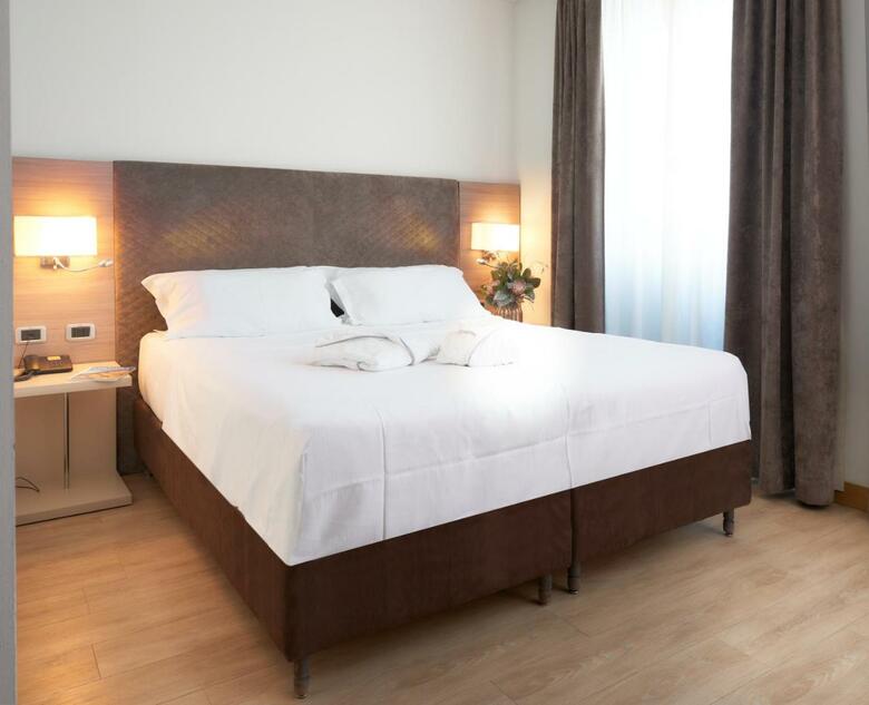 Hotel Omnia