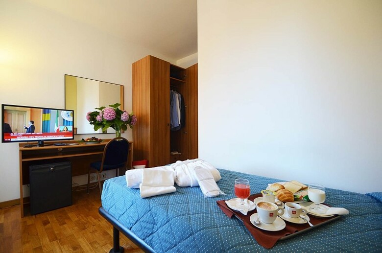Hotel Mistral 2