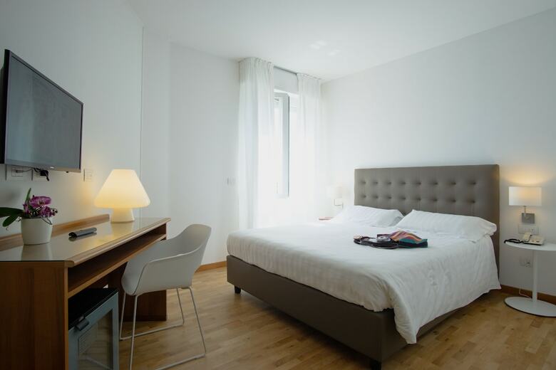 Hotel Mistral 2
