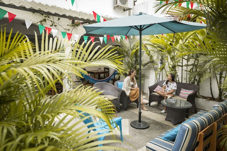 Hostal Villa64