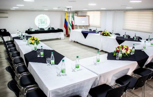 Hotel Caquet� Real Hsc