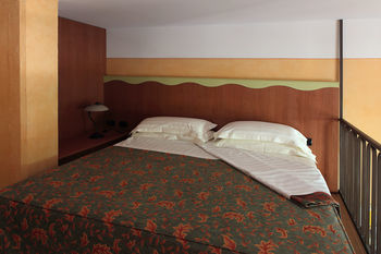 Astoria Residence Hotel