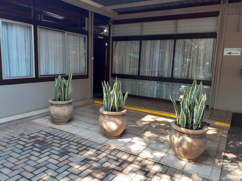 Hostal Komati Guesthouse