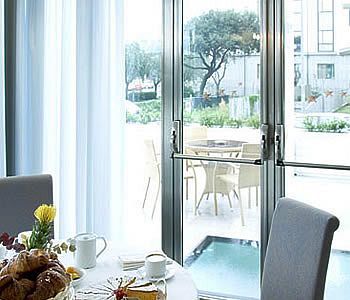Hotel Club House