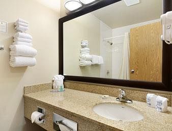 Hotel Super 8 Airdrie Ab