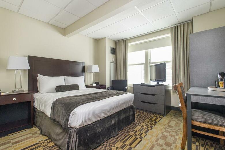 Hotel 140