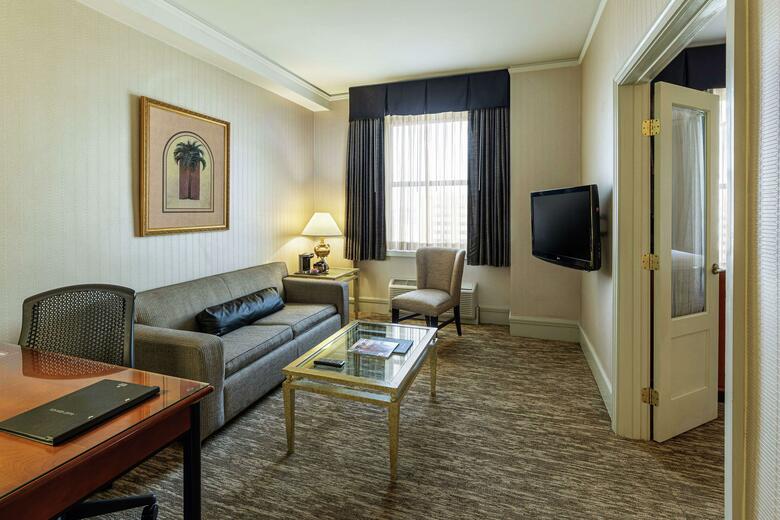 Hotel Hilton Netherland Plaza