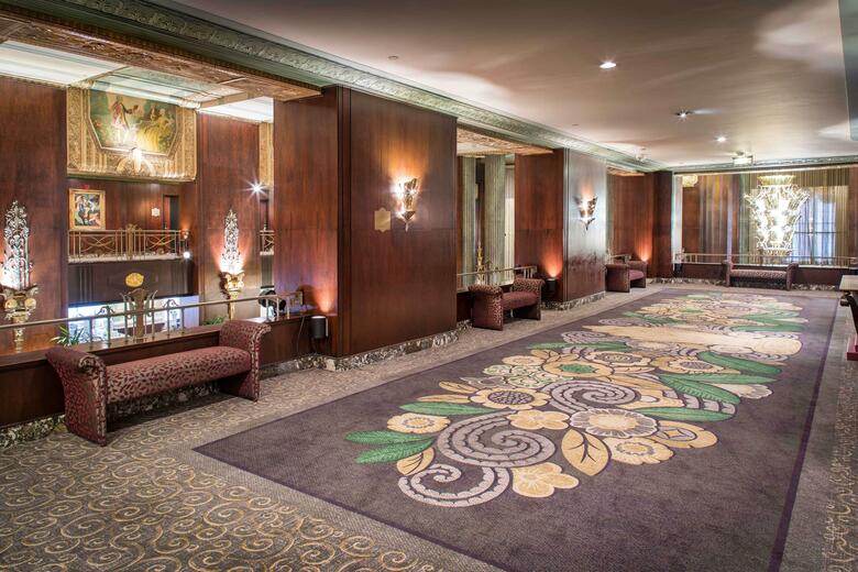 Hotel Hilton Netherland Plaza