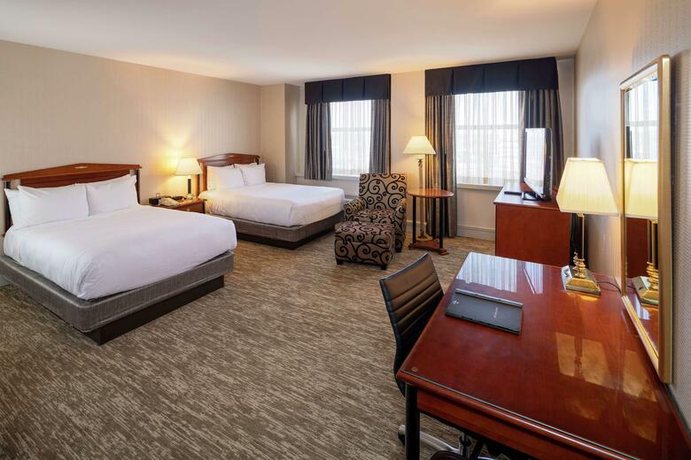Hotel Hilton Netherland Plaza