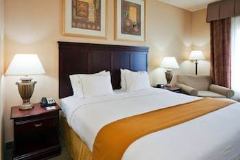 Holiday Inn Express Hotel & Suites Pell City