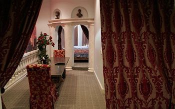Hotel Chateau Avalon