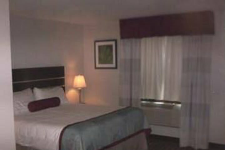 Hotel Super 8 Saskatoon West