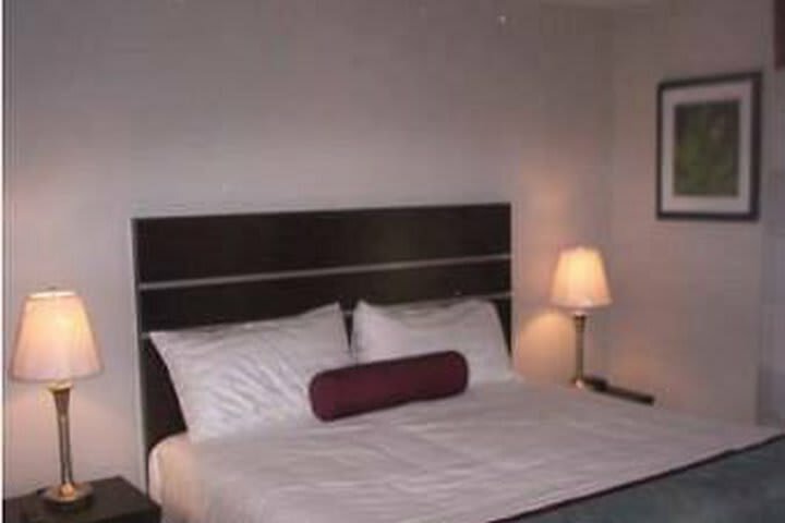 Hotel Super 8 Saskatoon West