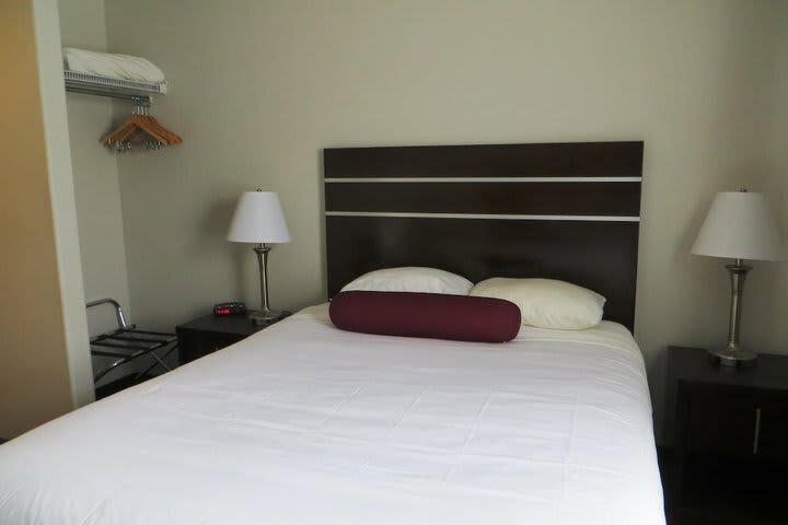 Hotel Super 8 Saskatoon West