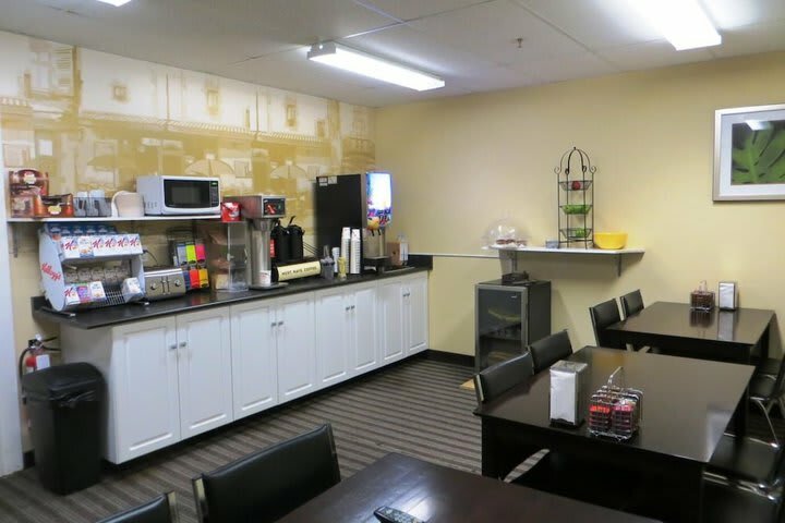 Hotel Super 8 Saskatoon West
