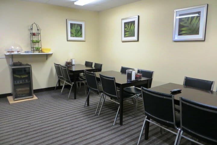 Hotel Super 8 Saskatoon West