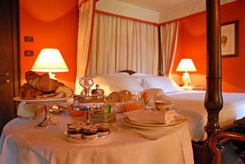 Bed & Breakfast Residenza Di Torre San Martino