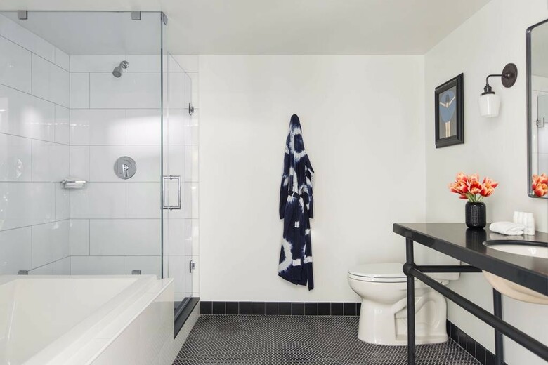 Kimpton Buchanan Hotel