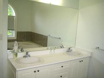 Suite Dreams Toronto Bed & Breakfast