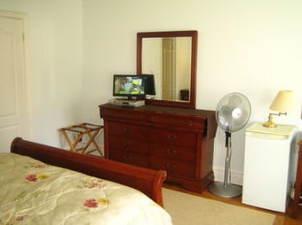 Suite Dreams Toronto Bed & Breakfast