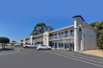 Motel 6 Vista