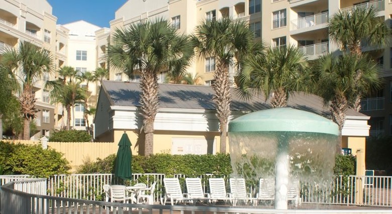 Hotel Vacation Village At Parkway