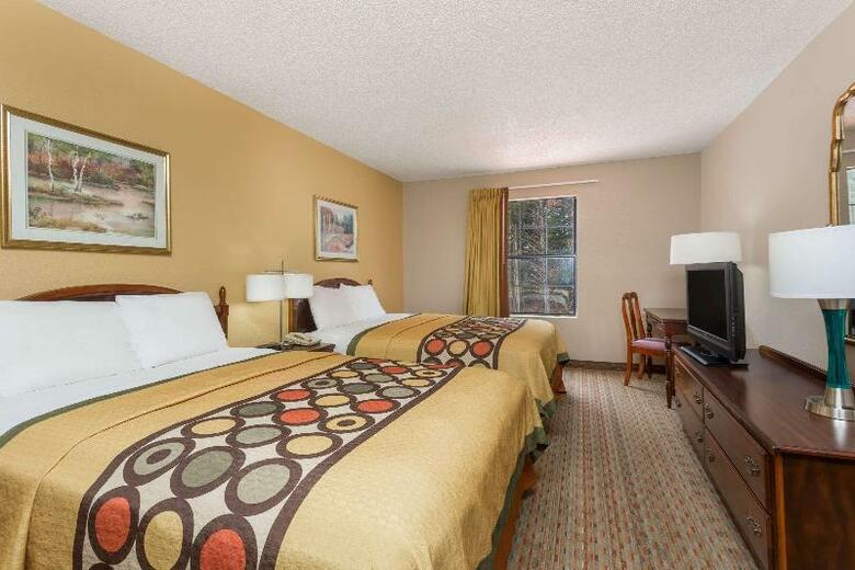 Hotel Super 8 Cornelia