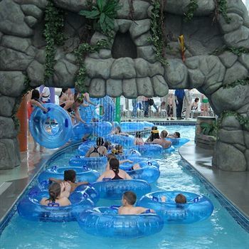 Big Splash Adventure Hotel And Indoor Water Park