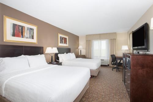 Holiday Inn Express Hotel & Suites Concordia