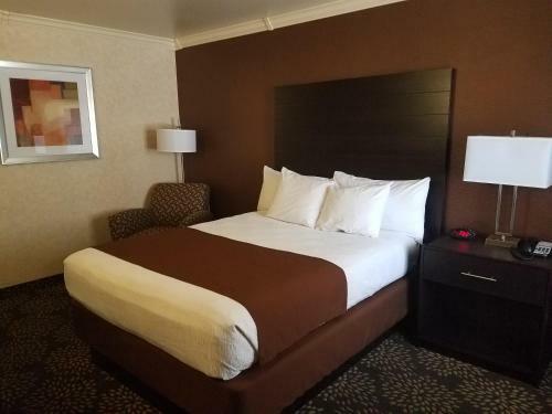 Best Western Innsuites Hotel