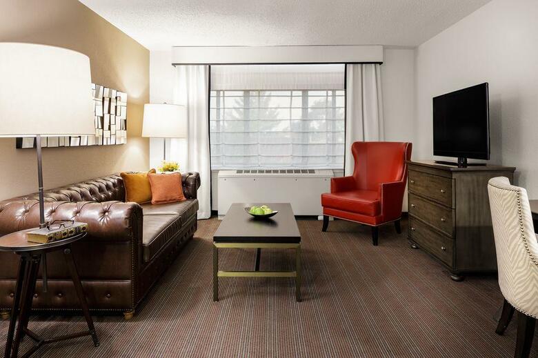 Hotel Capitol Hill Suites