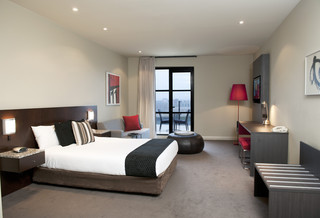 Hotel Mantra Hindmarsh Square