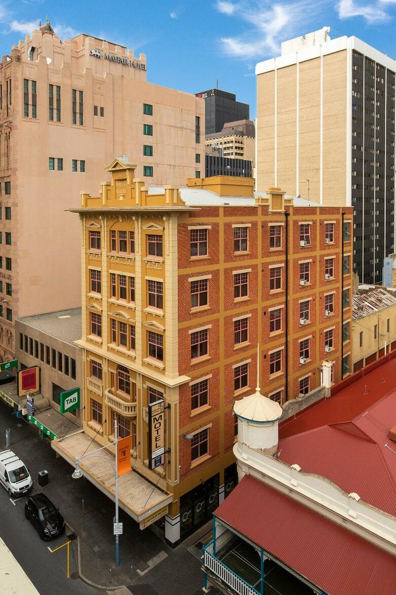 Hotel Adelaide Paringa