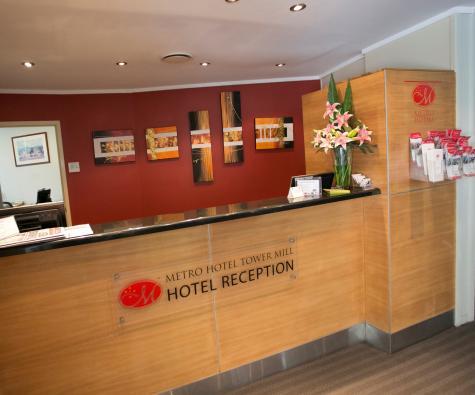 Hotel Metro Tower Mill