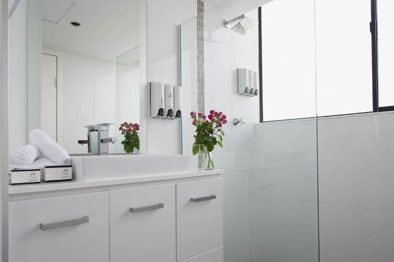 Hotel Park Regis North Quay