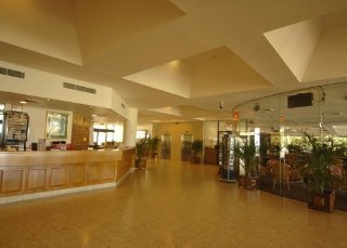 Hotel Acacia Court