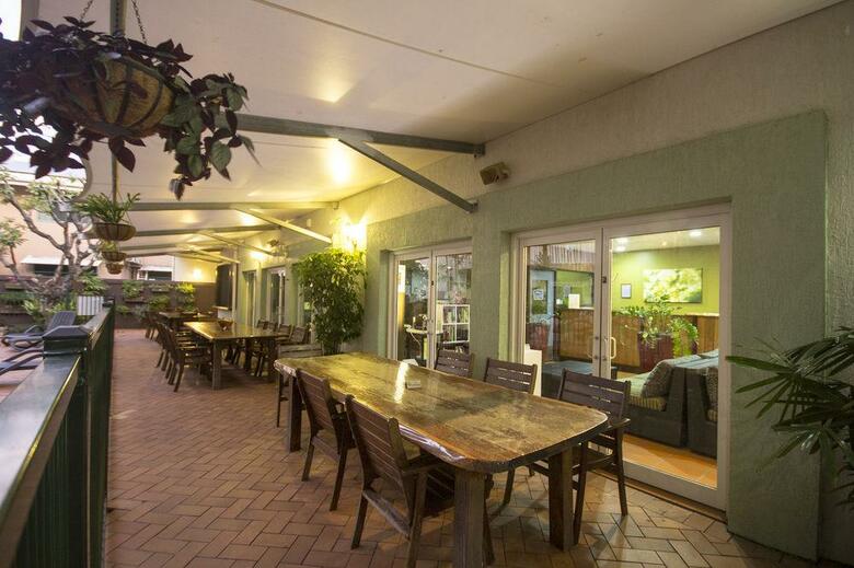 Hotel Coral Tree Inn