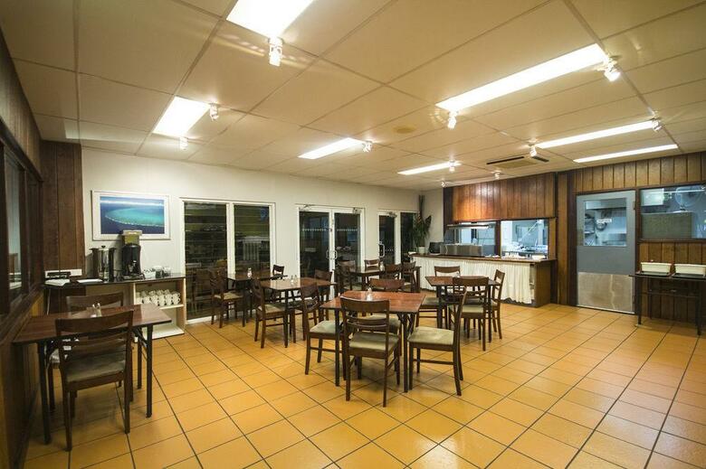 Hotel Coral Tree Inn