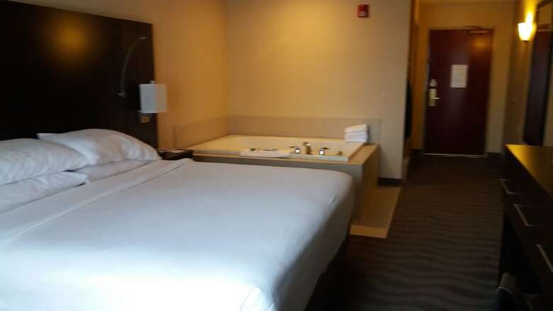 Holiday Inn Express Hotel & Suites Waterford