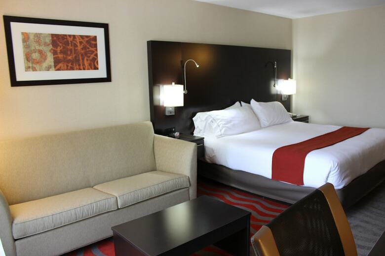 Holiday Inn Express Hotel & Suites Waterford