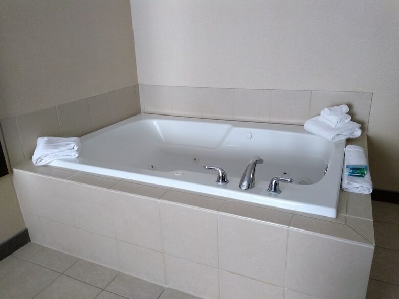 Holiday Inn Express Hotel & Suites Waterford