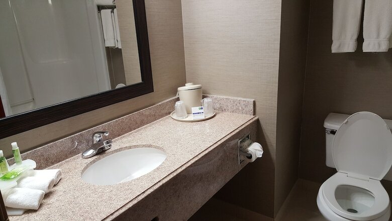 Holiday Inn Express Hotel & Suites Waterford