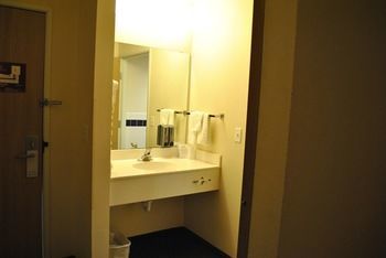 Posada Asteria Inn & Suites