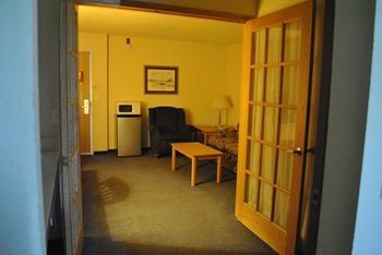 Posada Asteria Inn & Suites